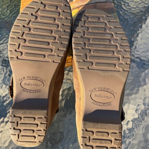 Bella Vita Jaycina Brown Suede Contemporary Clog 9WW - Picture 5 of 7